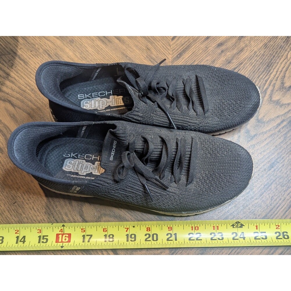 Skechers Virtue Women’s Size 7 Stretch Knit Hands Free Swift Fit Shoe (Black)